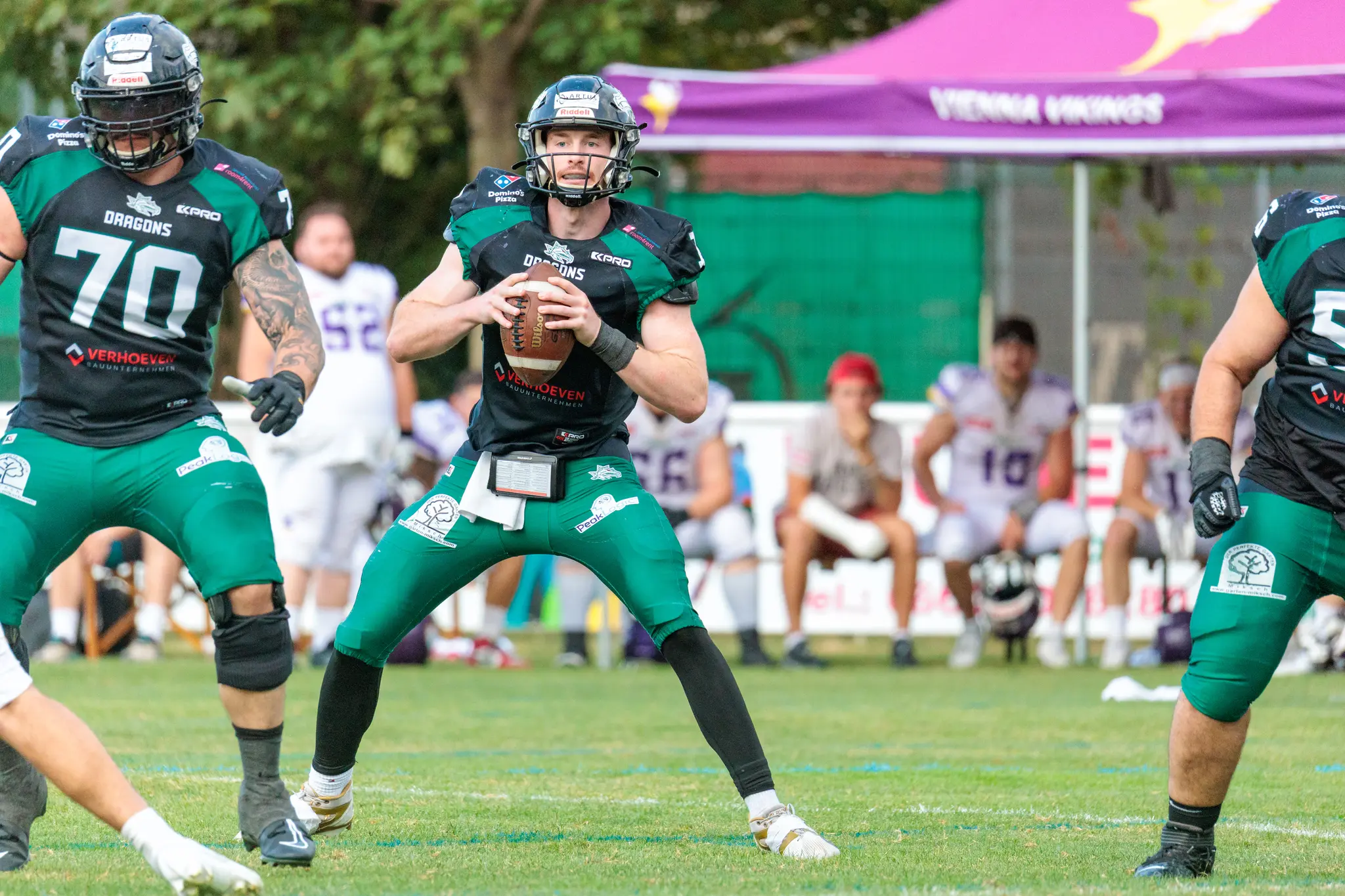 Dragons-Quarterback