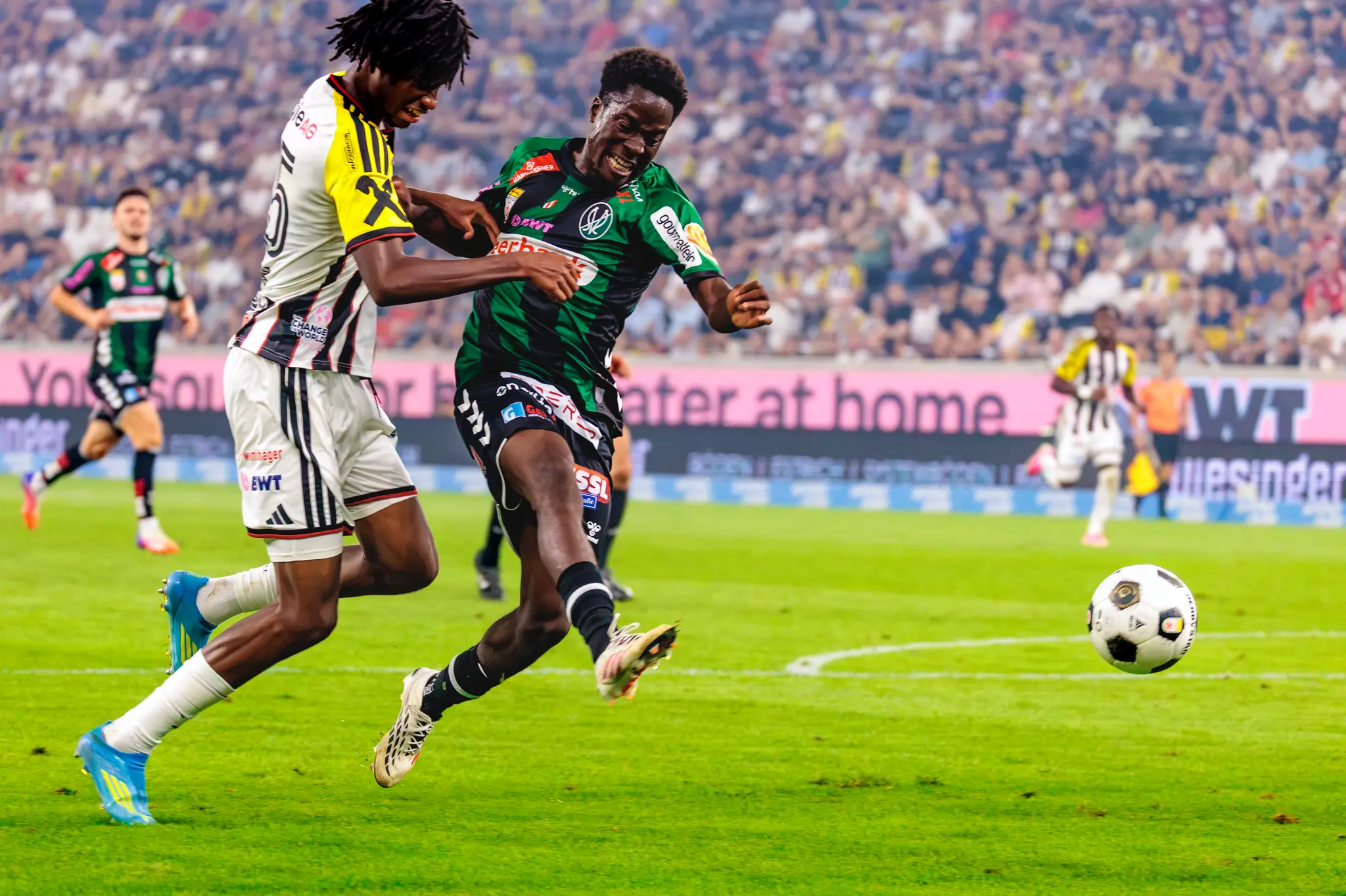 LASK gewinnt das 70. OÖ-Derby gegen SV Ried mit 4:1